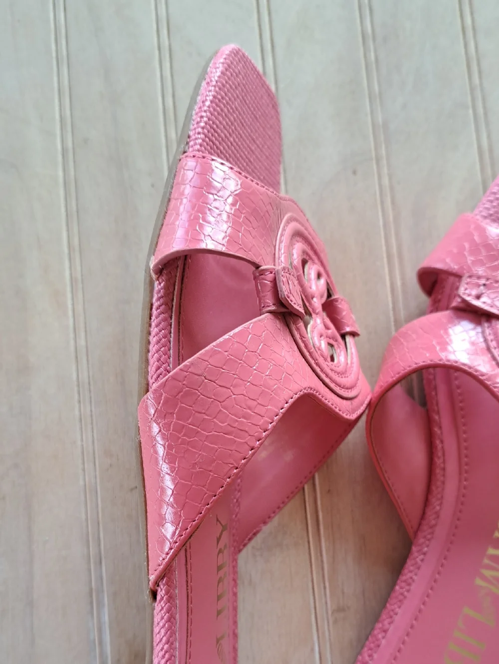 Sam & Libby Lana Soft Pink Monogram Slide Sandals Croc Texture Classy Feminine